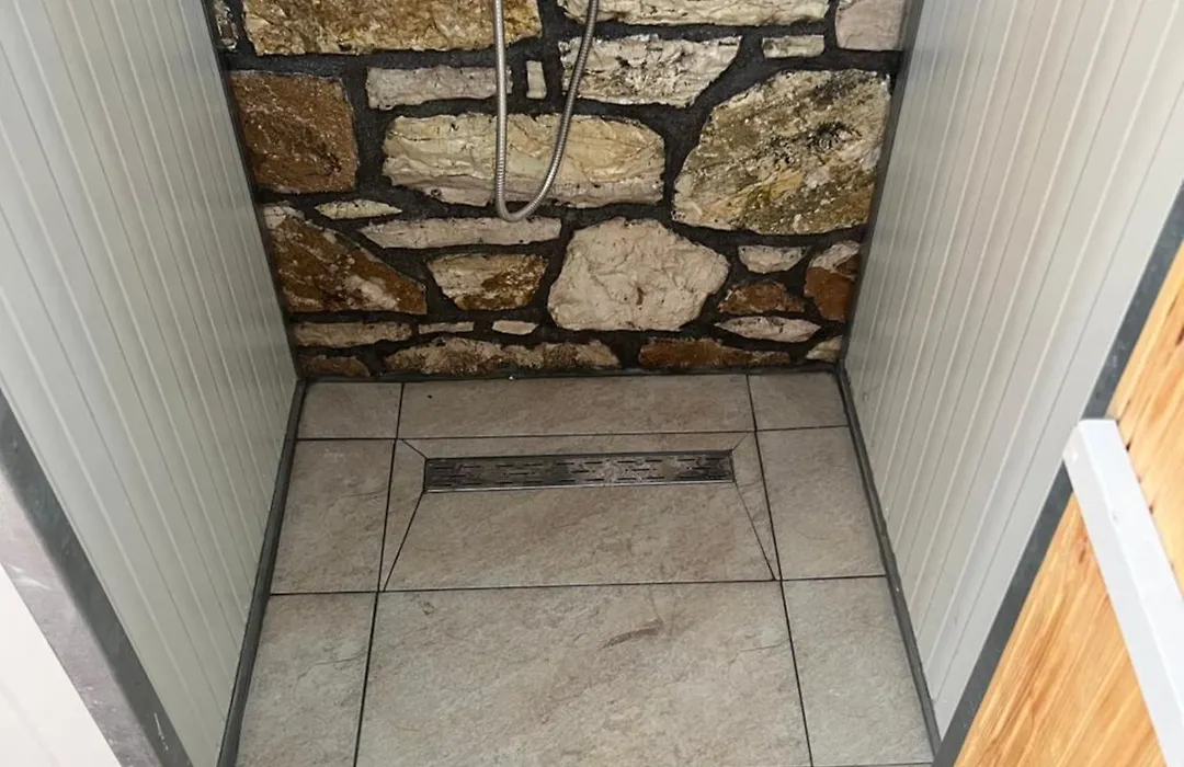 Himara Hostel-1